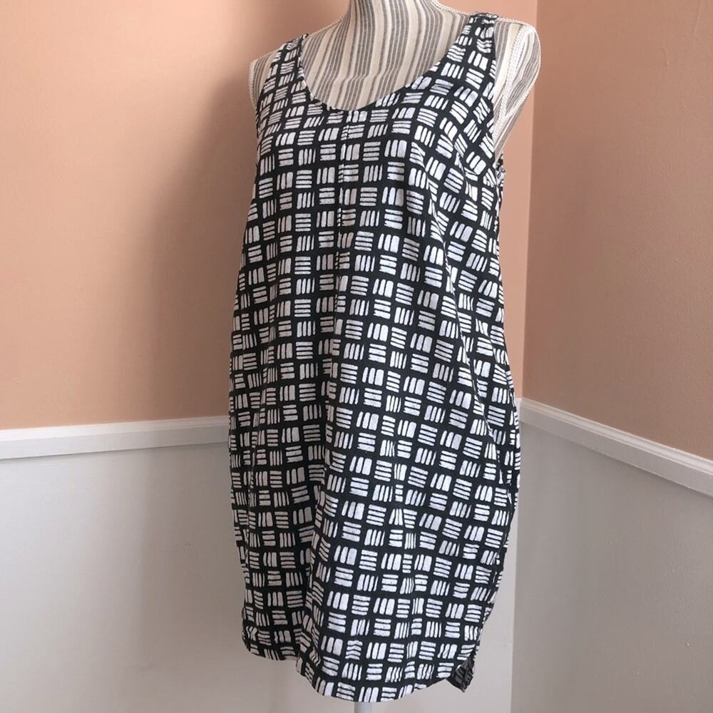 Old Navy | Black + White Linen Blend Shift Dress Size Small